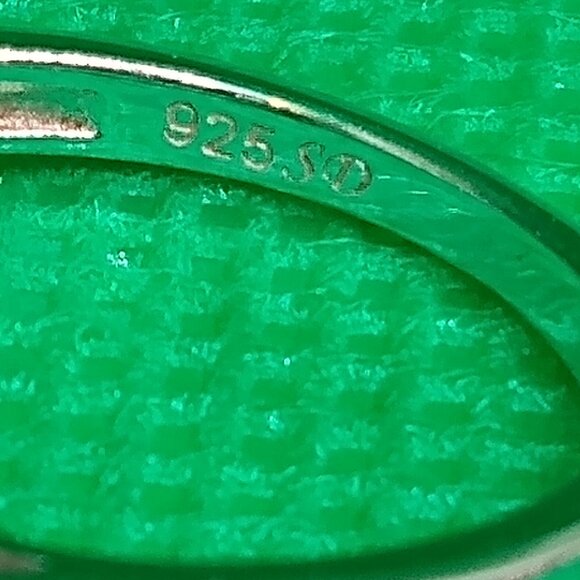 Beautiful Russian chrome diopside, size 5 - Picture 6 of 7